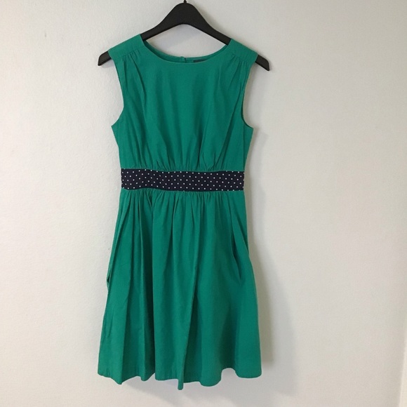 EMILY AND FIN GREEN SLEEVELESS DRESS W/ NAVY BAND - Picture 2 of 6
